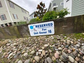 16 Shoreline Dr in Stratford, CT - Building Photo - Building Photo