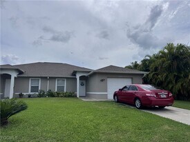 2046 NE 6th St in Cape Coral, FL - Building Photo