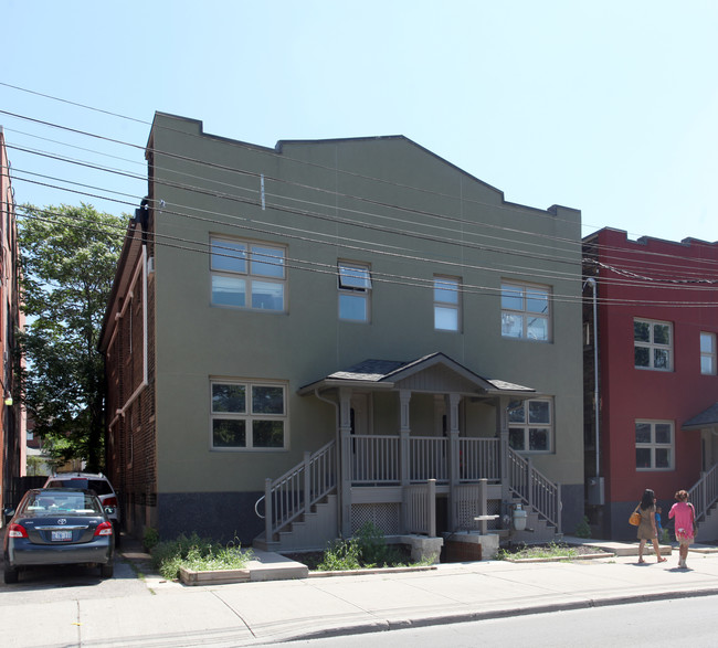 45 Christie St in Toronto, ON - Building Photo - Primary Photo