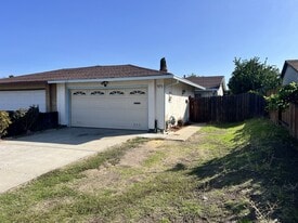 2321 Banyan Way in Antioch, CA - Building Photo
