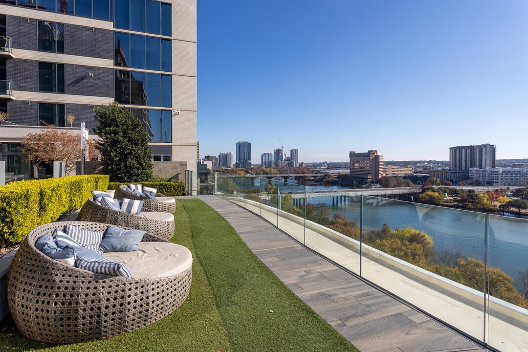 Northshore Austin in Austin, TX - Building Photo