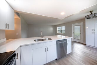 917 Flanders T in Delray Beach, FL - Building Photo - Building Photo