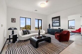 600 Broadway in Everett, MA - Building Photo - Building Photo