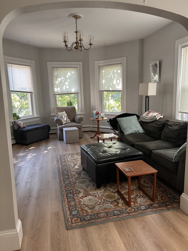 268 River Ave, Unit Floor 2