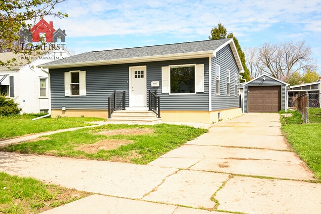 property at 1547 Harold St