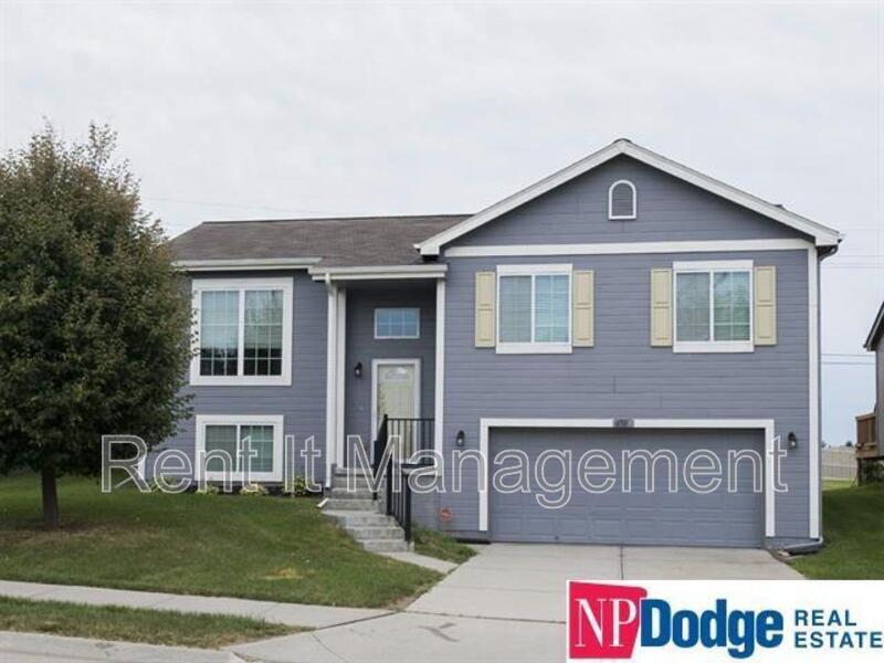 4701 N 168th Ave in Omaha, NE - Building Photo