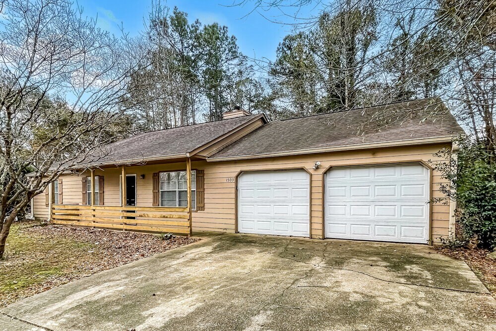 1503 Windy Oaks Ct SE in Conyers, GA - Building Photo