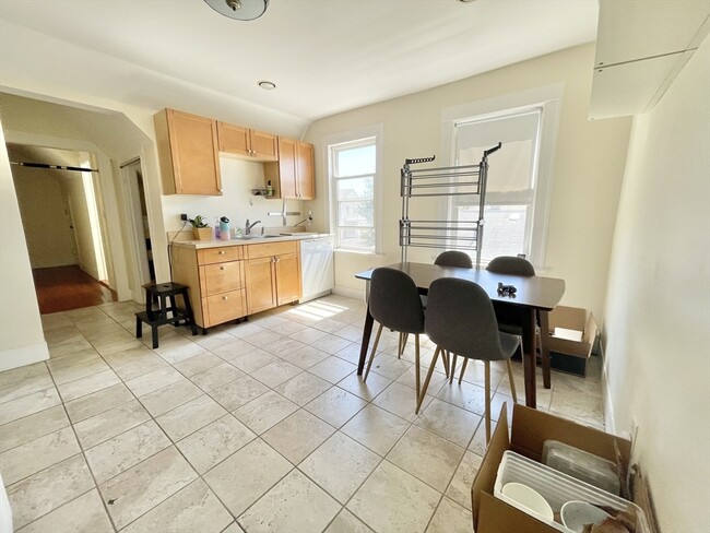 25 Haskell St in Boston, MA - Building Photo - Building Photo