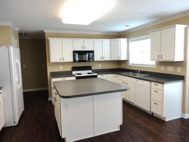 4205 Clovelly Dr in Greensboro, NC - Building Photo - Building Photo