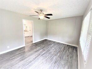 517 Fraser Dr in Hinesville, GA - Building Photo - Building Photo