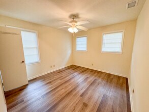 1654 Mayhew St in Tallahassee, FL - Building Photo - Building Photo