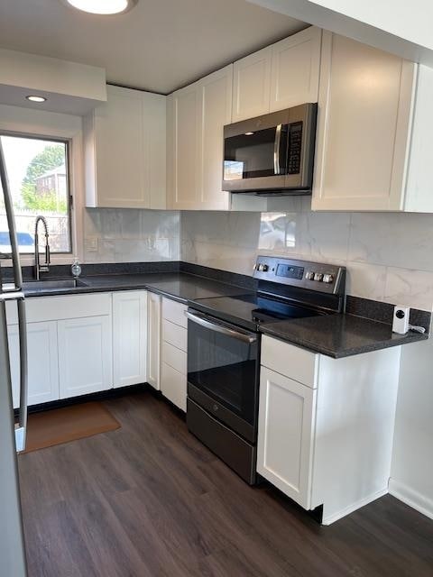 190 Charles St in Secaucus, NJ - Building Photo - Building Photo