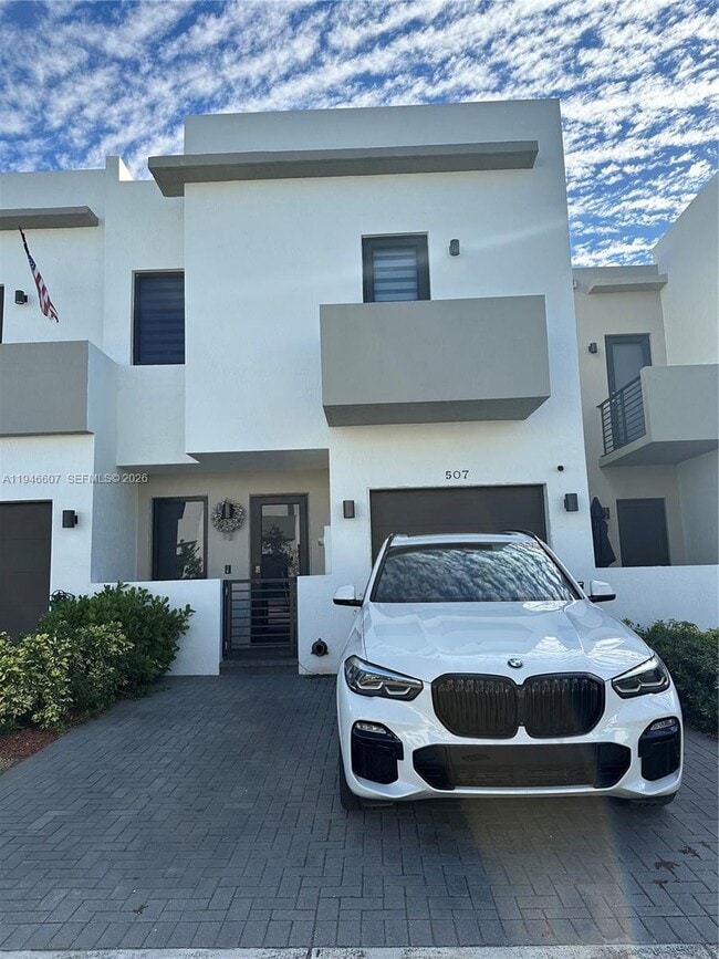 property at 507 SW 91st Ct