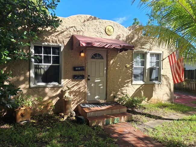 505 54th St, Unit Apt 1