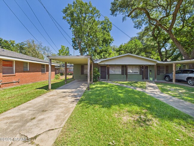 property at 1618 W St Mary Blvd