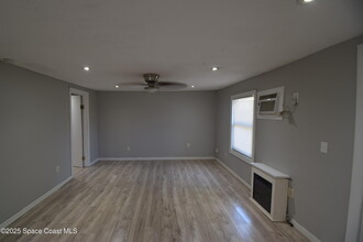 329 Pine Ave in Cocoa, FL - Building Photo - Building Photo