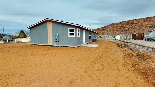 4427 S Spanish Valley Dr in Moab, UT - Building Photo - Building Photo