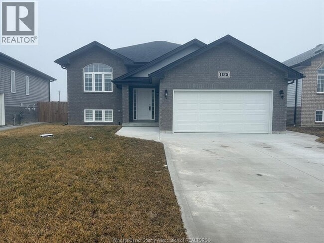 1185 Aspen Ridge Cres in Lakeshore, ON - Building Photo - Building Photo