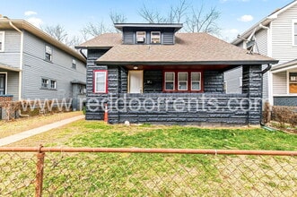 408 N Oakland Ave in Indianapolis, IN - Building Photo - Building Photo