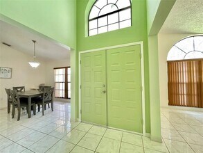 4710 Cresson Ct in Tampa, FL - Building Photo - Building Photo