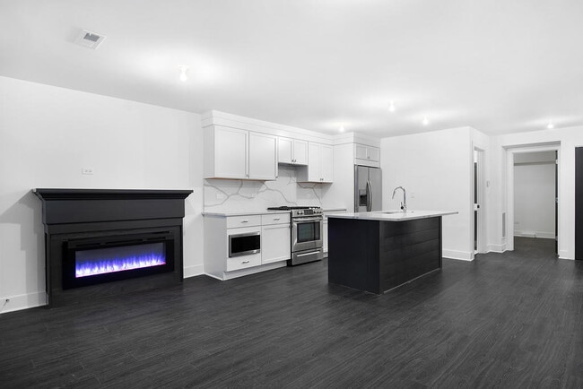 1833 S Throop St in Chicago, IL - Building Photo - Building Photo