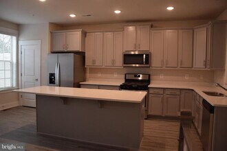 2915 Osprey Way in Frederick, MD - Building Photo - Building Photo