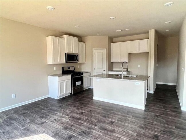 110 Auburn Xing Wy in Auburn, GA - Foto de edificio - Building Photo