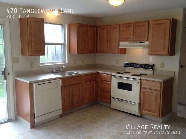 470 Tanglewood Ln in Dallastown, PA - Building Photo - Building Photo