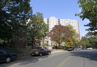 The Pavilion on the Park in Alexandria, VA - Building Photo - Building Photo