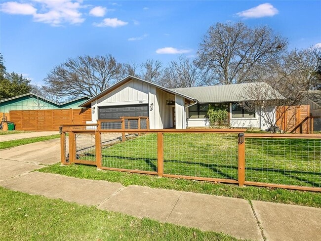 5209 Fort Mason Dr in Austin, TX - Building Photo - Building Photo