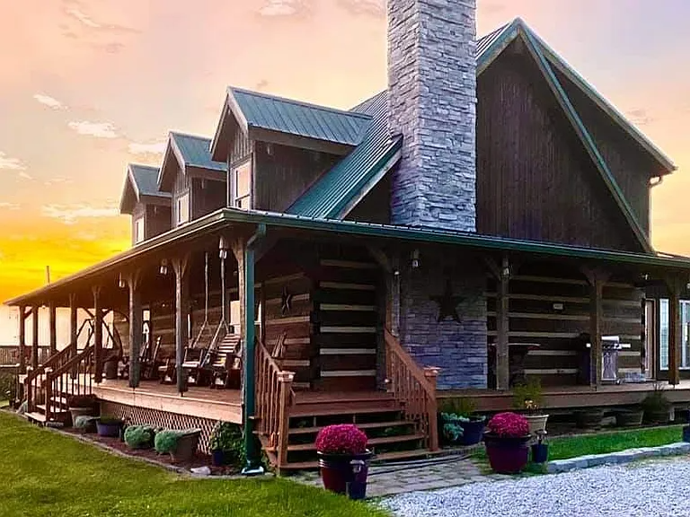 335 Hovermale Ln in Cynthiana, KY - Foto de edificio