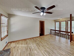 155 W Mountain Oak St in Canton, GA - Foto de edificio - Building Photo