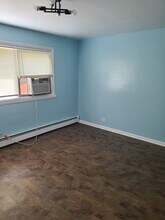 18419 Torrence Ave, Unit 2 in Lansing, IL - Building Photo - Building Photo