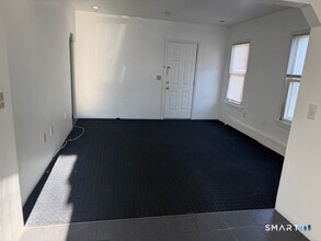 13 Jefferson Ave in New London, CT - Building Photo - Building Photo