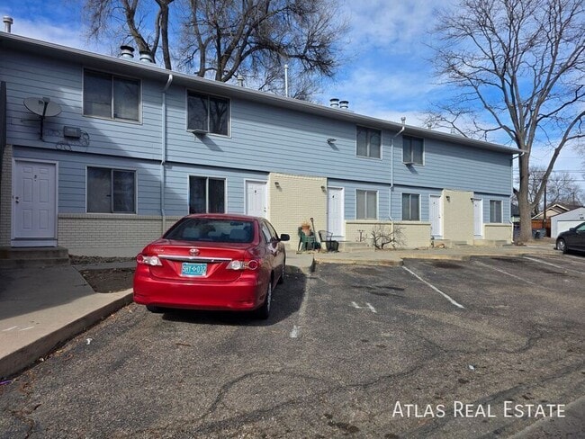 326 Baker St in Longmont, CO - Building Photo - Building Photo