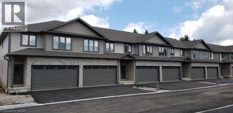 291 Falcon Dr in Woodstock, ON - Building Photo