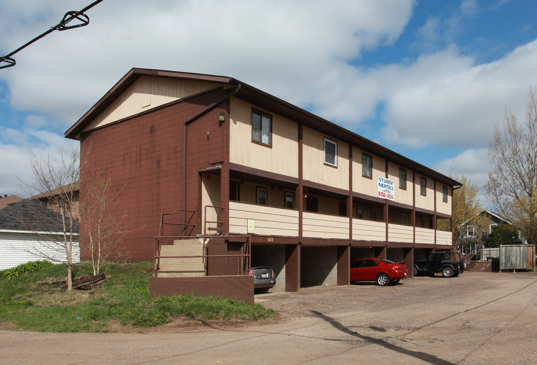 115 Niagara St in Eau Claire, WI - Building Photo