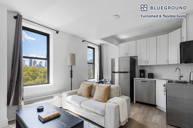 45 W 81st St