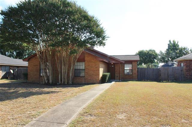 1736 Carrington Dr in Glenn Heights, TX - Building Photo