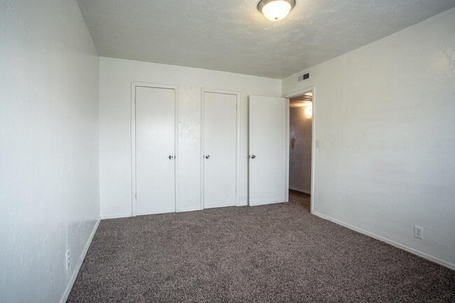 Summerplace Apartments photo'