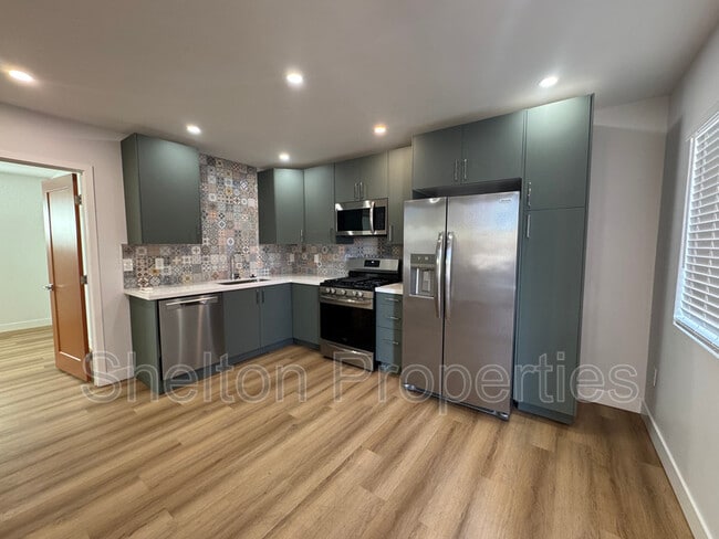 property at 21 W Tonto St