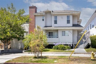 223 N Adams St in Glendale, CA - Building Photo - Building Photo