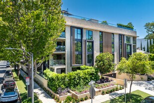 Palma North in Beverly Hills, CA - Building Photo