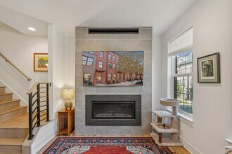 11225 Beaker St in Reston, VA - Building Photo - Building Photo