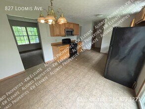 827 Loomis Ave in Cuyahoga Falls, OH - Building Photo - Building Photo
