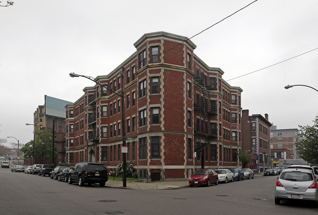 46 Mountfort St in Boston, MA - Foto de edificio