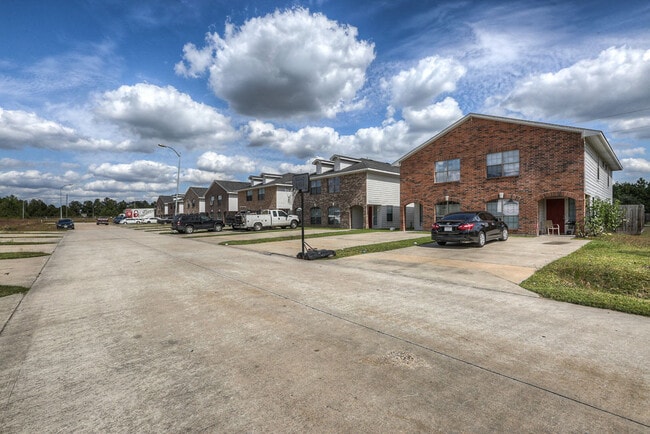 10618 Pine Landing Dr