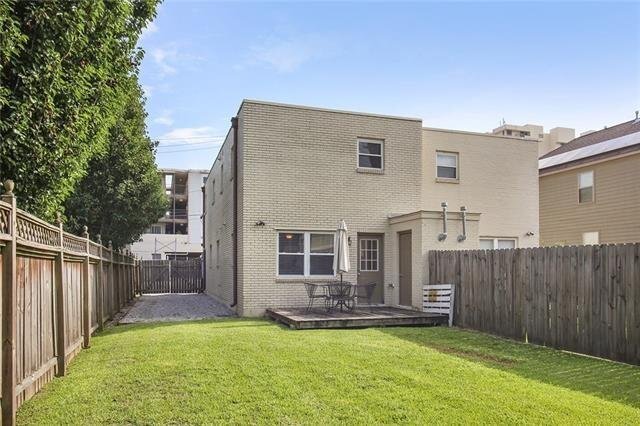 348 W Robert E Lee Blvd in New Orleans, LA - Building Photo - Building Photo