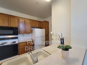 68 Manchester Dr in Fairfield, CA - Building Photo - Building Photo