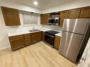 466 E 400 S in Provo, UT - Foto de edificio - Building Photo